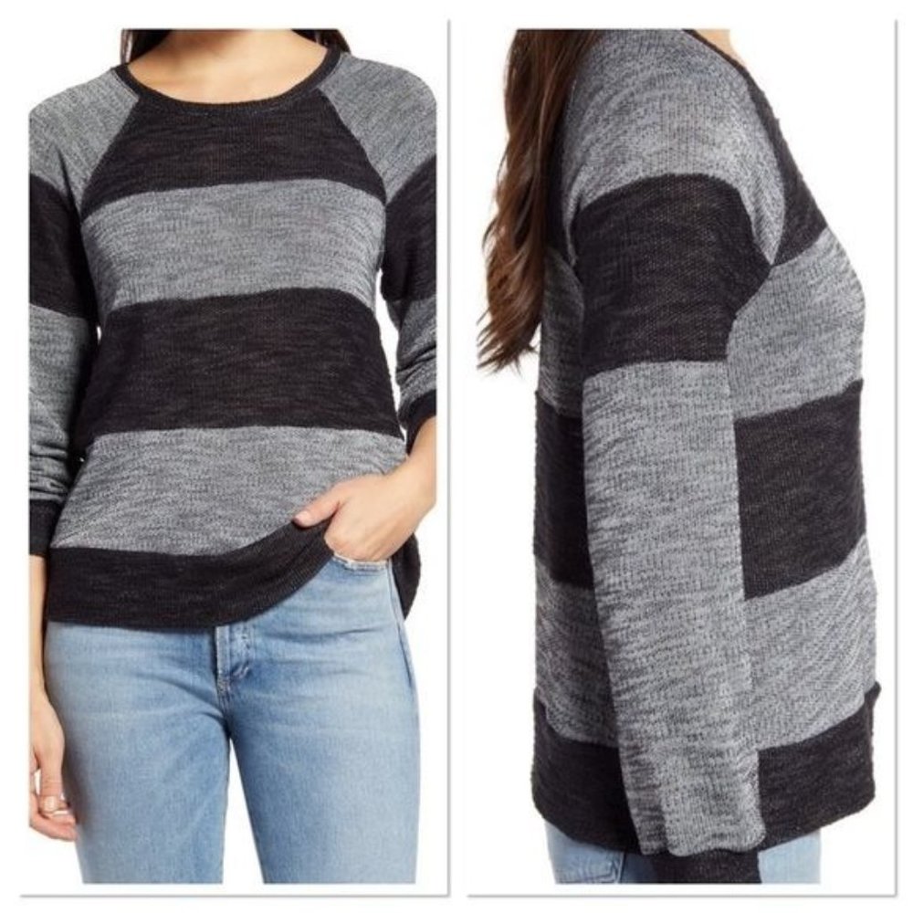 NWT Everleigh Nordstrom Charcoal Stripe Long Raglan Sleeve Sweatshirt Medium
